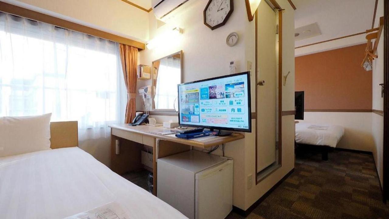 Toyoko Inn Sendai Nishi-Guchi Hirose-Dori Exteriör bild