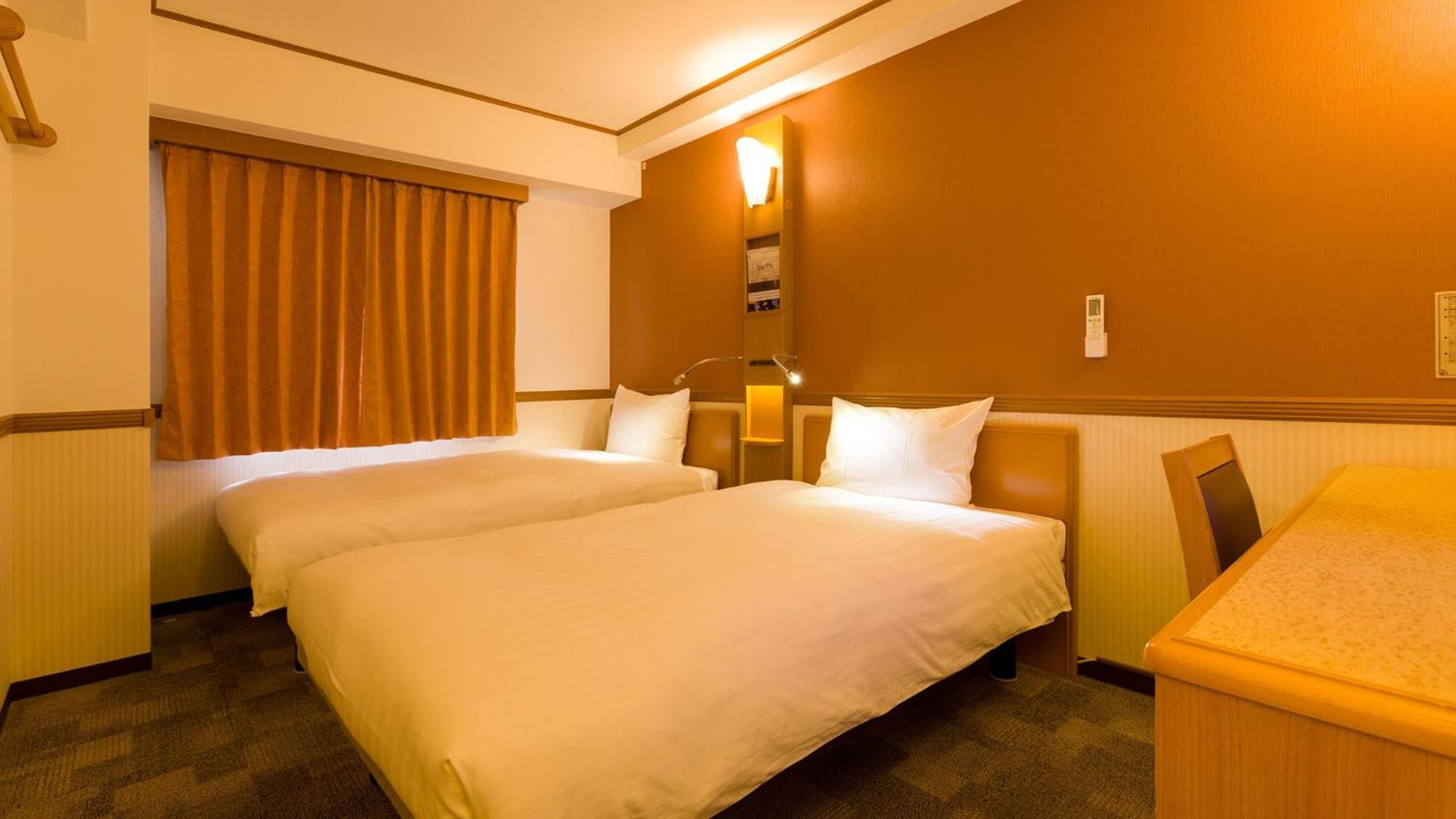 Toyoko Inn Sendai Nishi-Guchi Hirose-Dori Rum bild